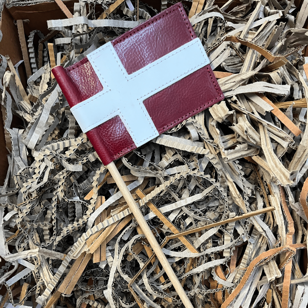 Læderflag på pind lys eg