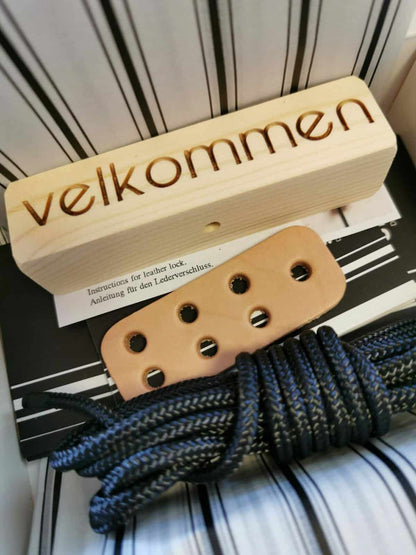 Snoren – Nordic By Hand – Basic – vælg mellem sort eller beige