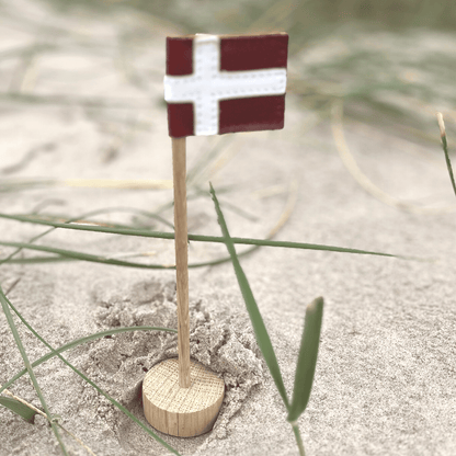 Bordflag i restskind lys eg